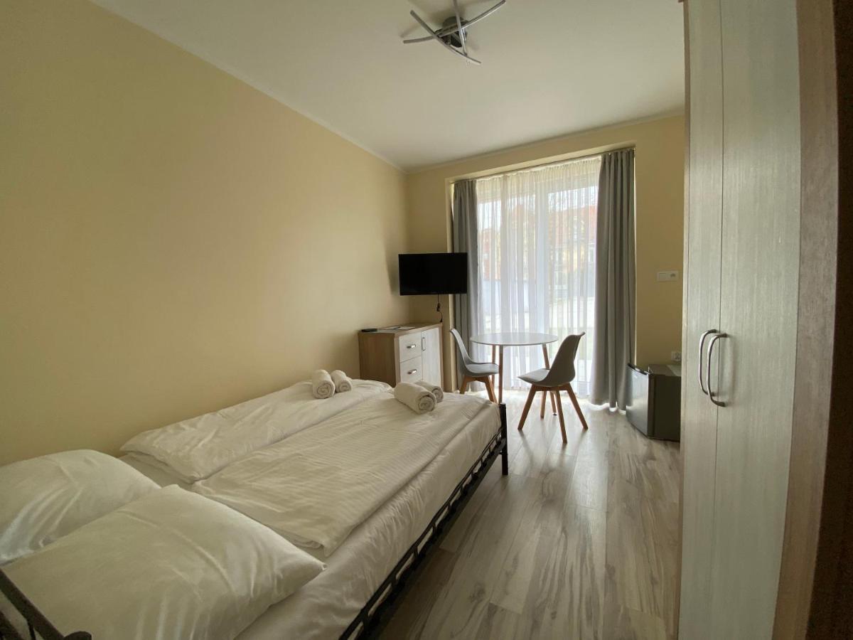 Lazur Aparthotel