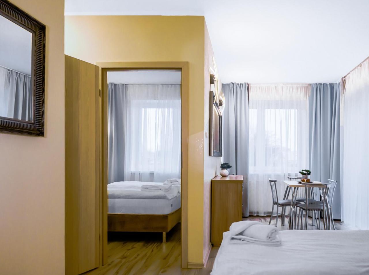 Aparthotel Lazur 3*